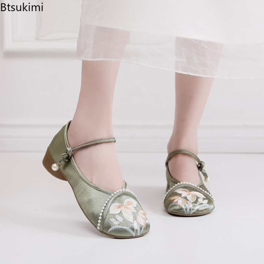 แฟชั่นปักลายสไตล์จีนรองเท้าส้น - Ethnic Fabric บทวิจารณ์และราคา