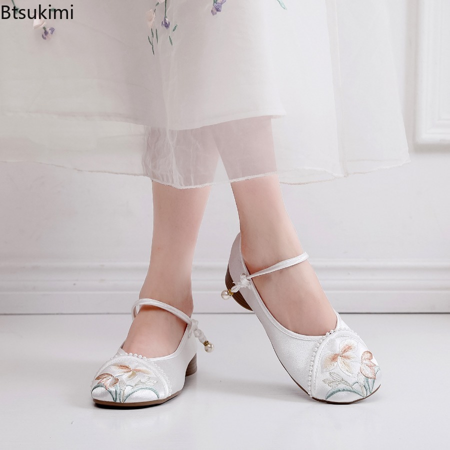 แฟชั่นปักลายสไตล์จีนรองเท้าส้น - Ethnic Fabric บทวิจารณ์และราคา