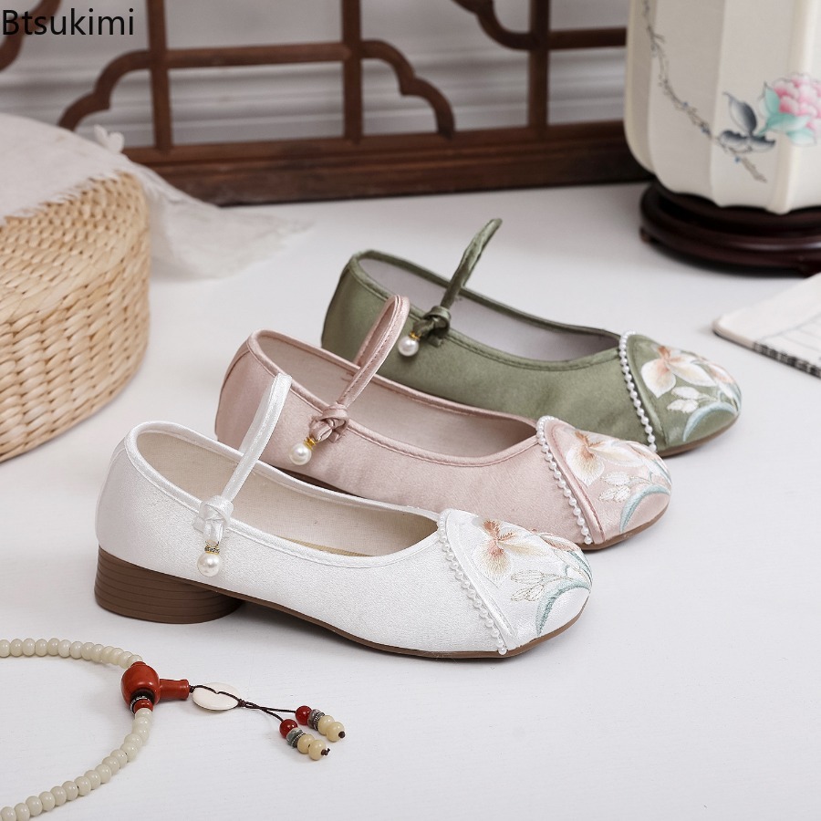 แฟชั่นปักลายสไตล์จีนรองเท้าส้น - Ethnic Fabric บทวิจารณ์และราคา