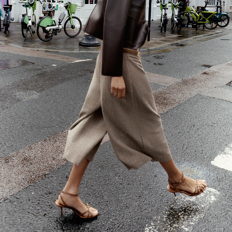 กางเกงขายาวลายสก็อตเอวสูงทรงหล - Ethnic Clothing & Online Fashion Store Khaadi Uk บทวิจารณ์และราคา